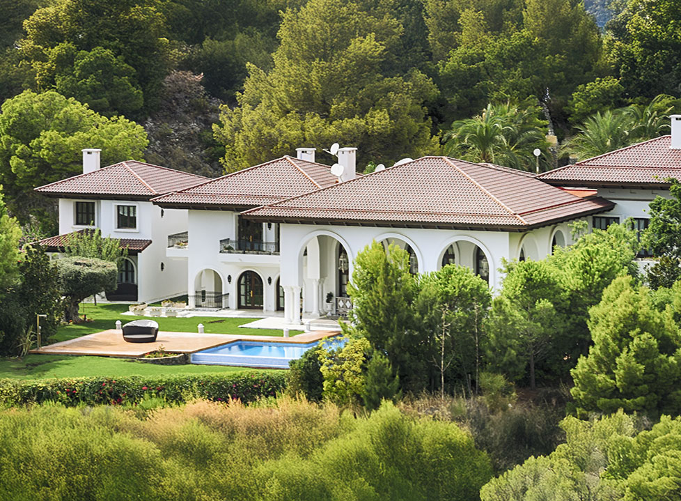 Villa with pool