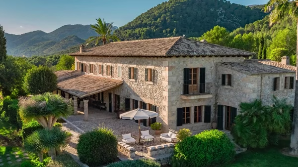 Luxury villa in the mountains
