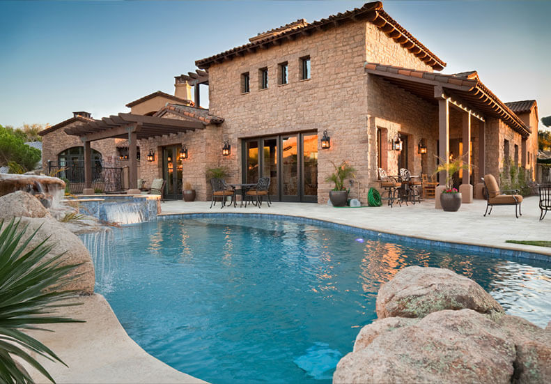 Cross-border access to the international luxury home market