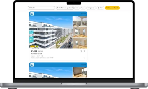 Immowelt.de property portal shown on a laptop
